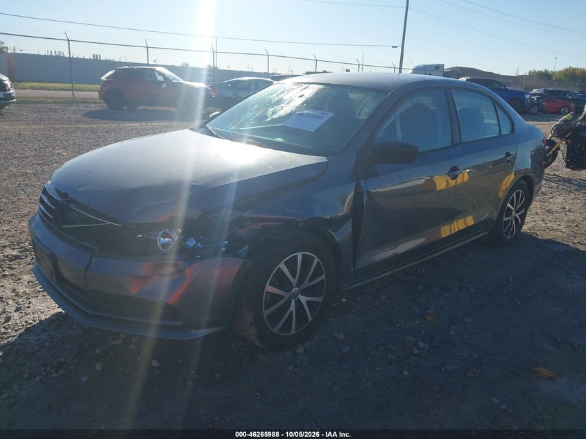 2016 Volkswagen Jetta 1.4T Se, Front End, IAAI, VIN 3VWD67AJ5GM267252 — photo 2