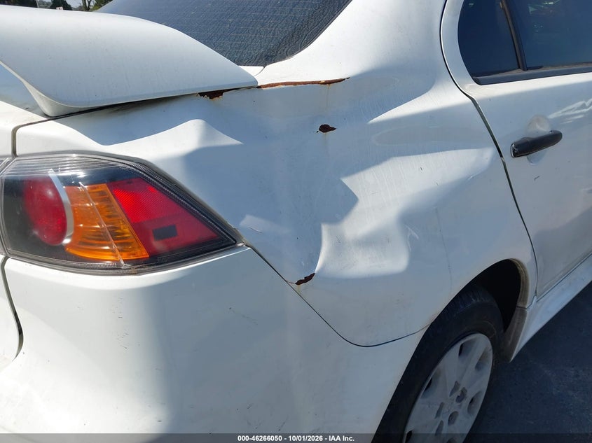 2012 MITSUBISHI LANCER GT · Фото 6