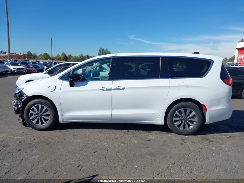 CHRYSLER PACIFICA HYBRID 2024 VIN 2C4RC1S73RR177899