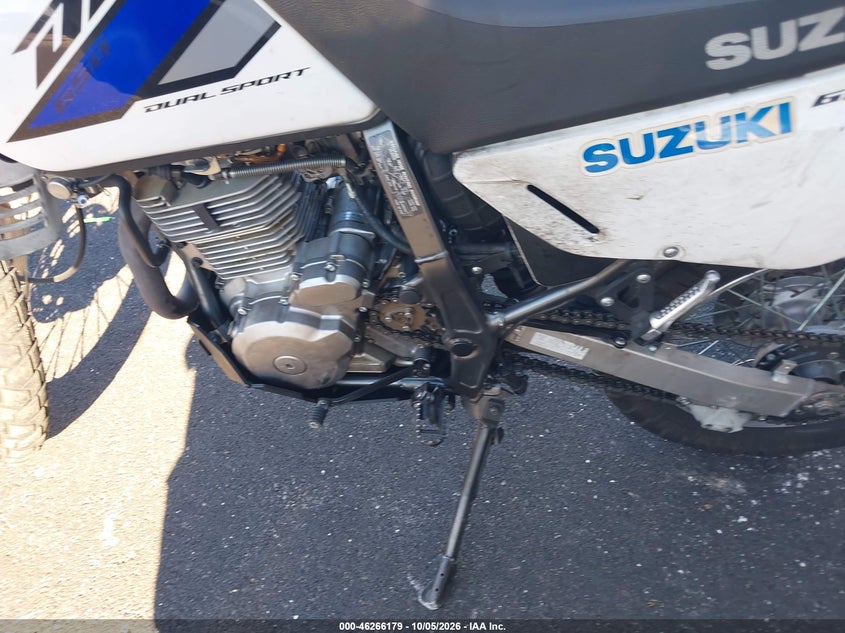 SUZUKI DR650 2021