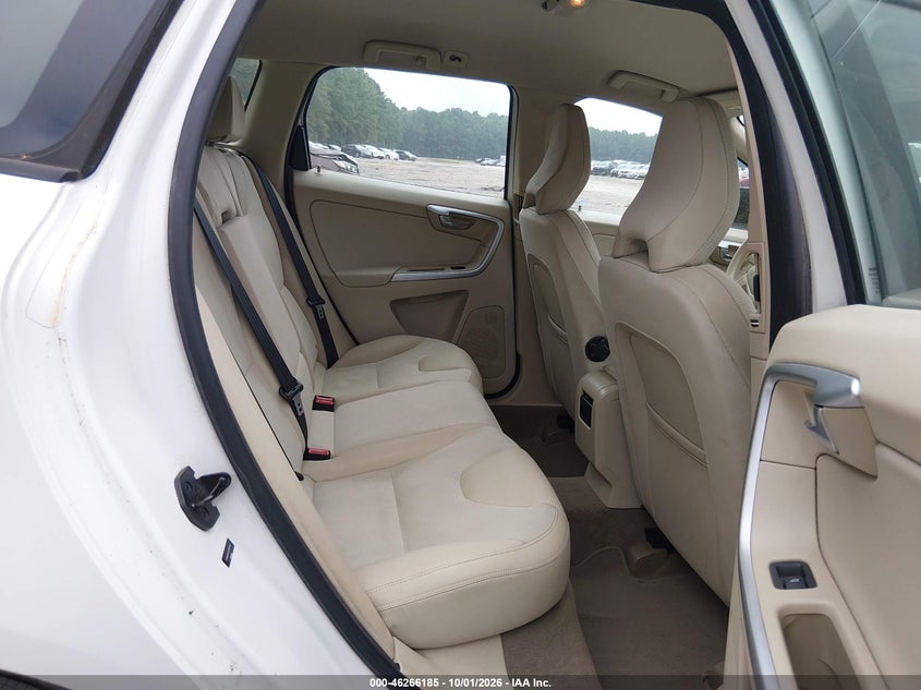 VOLVO XC60 2012 VIN YV4952DLXC2263403