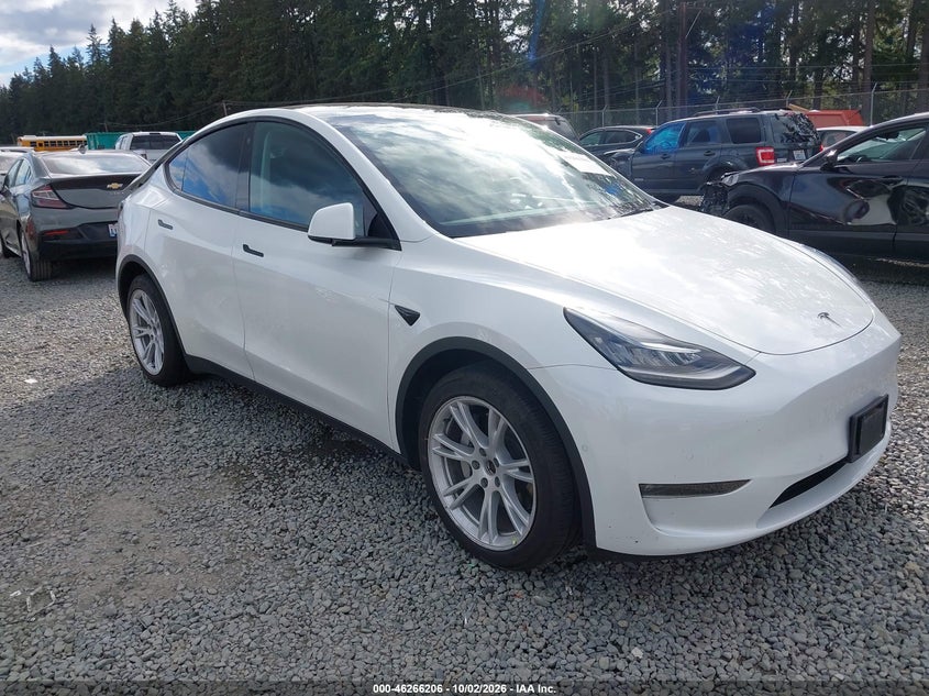 Vin: 5yjygdee8mf204739, lot: 46766285, tesla model y long range dual motor all-wheel drive 2021 img_1