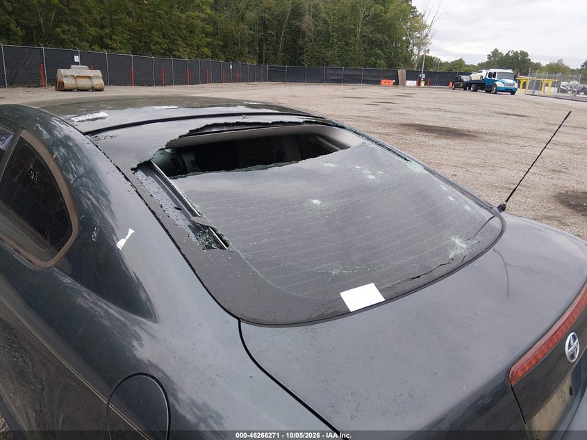 2010 SCION TC · Фото 6