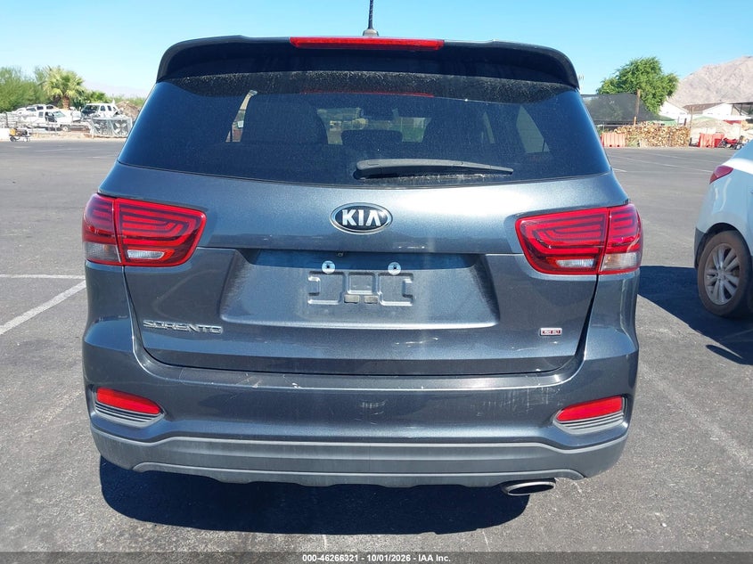 Photo 16 - KIA SORENTO
