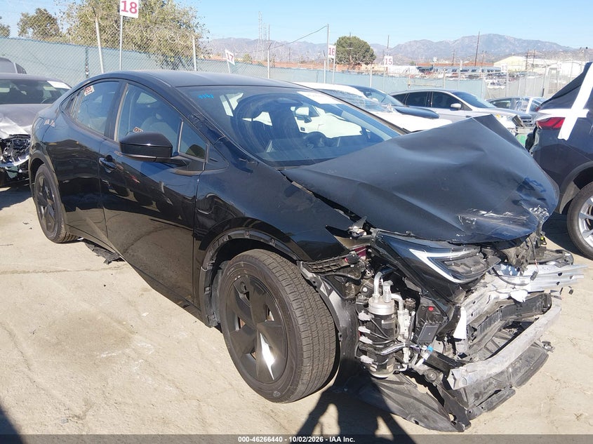 Vin: jtdacacu8p3005777, lot: 46766519, toyota prius prime se 2023 img_1