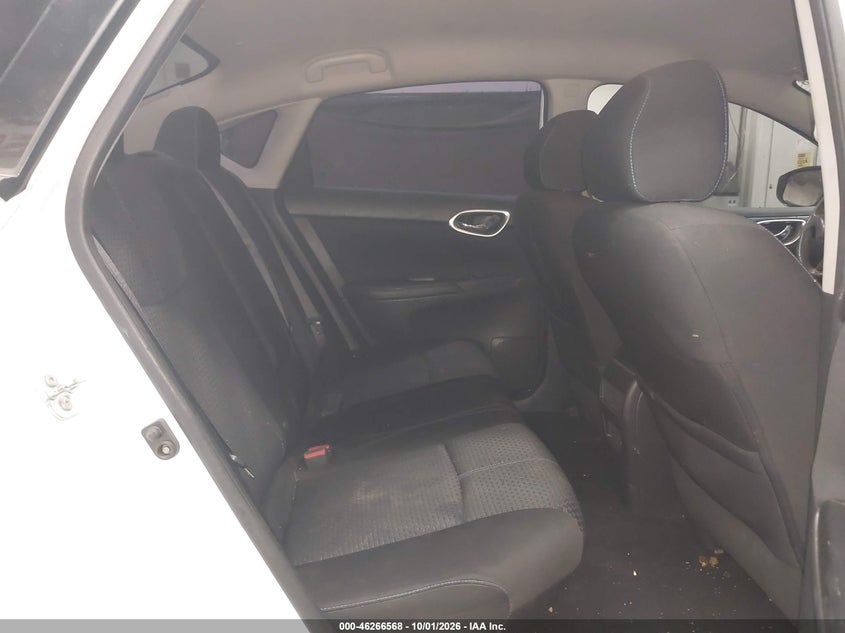 2017 NISSAN SENTRA SR · Фото 8