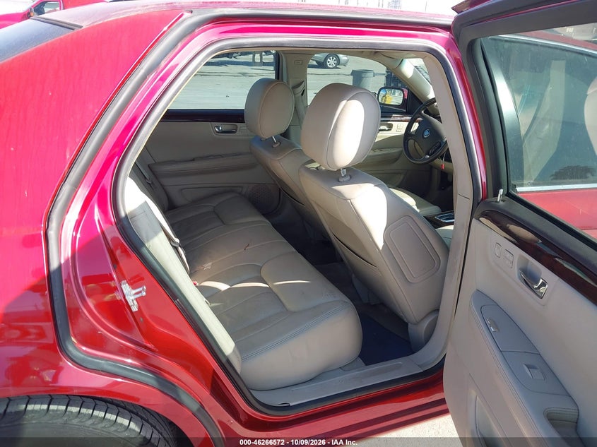 2009 CADILLAC DTS 1SE · Фото 8