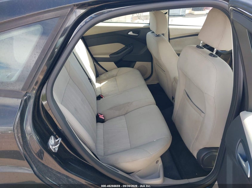 FORD FOCUS 2015 VIN 1FADP3K23FL253162
