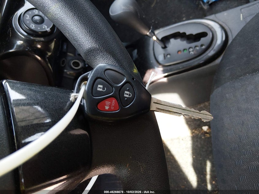 2009 SCION XD · Фото 11