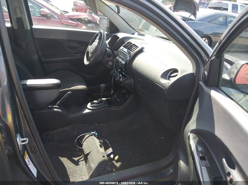 2009 SCION XD · Фото 5