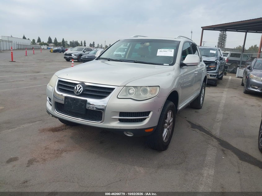 2009 VOLKSWAGEN TOUAREG 2 VR6 FSI · Фото 2