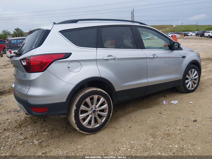 Vin: 1fmcu9hdxkub25026, lot: 46767189, ford escape sel 20194