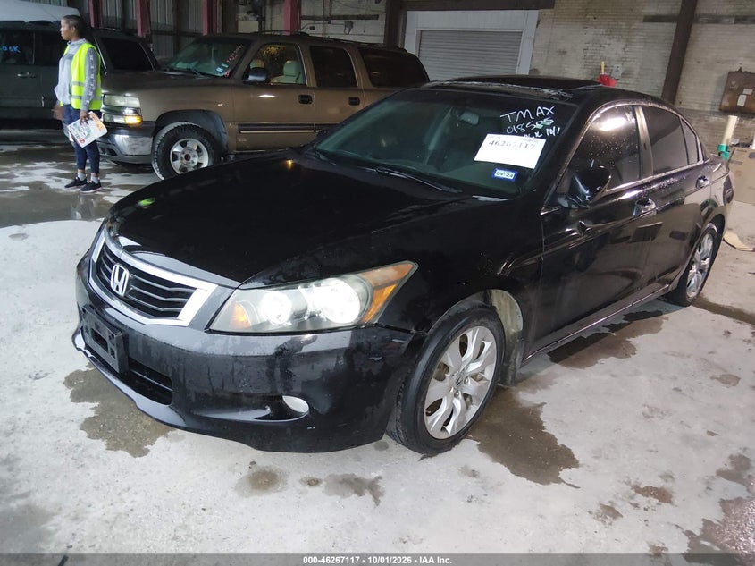 2010 Honda Accord 3.5 Ex-L, Normal Wear & Tear, IAAI, VIN 1HGCP3F82AA018505 — photo 2