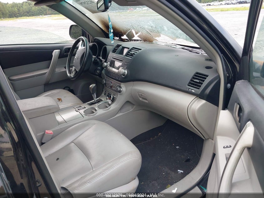 TOYOTA HIGHLANDER 2011 VIN 5TDBK3EH8BS064368