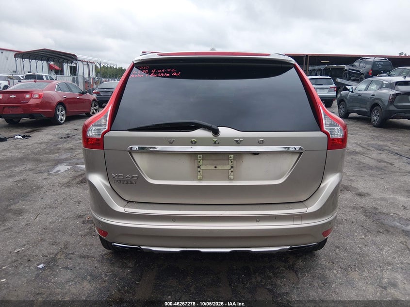 2014 VOLVO XC60 3.2 · Photo 16
