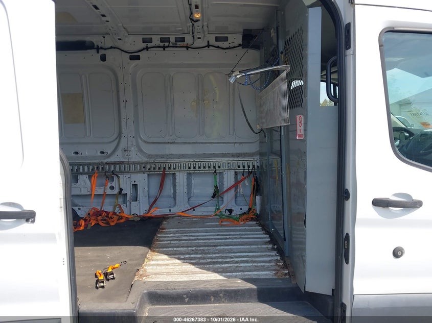 Фото 8 - FORD TRANSIT-250