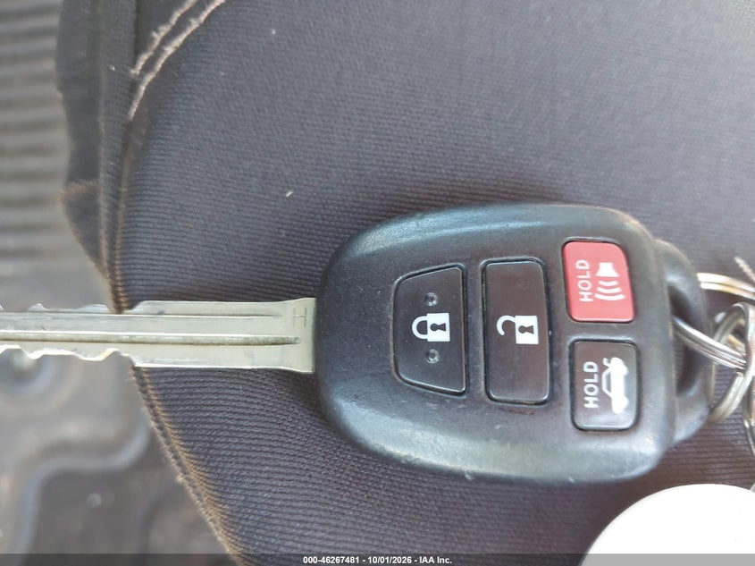 TOYOTA COROLLA - zdjęcie 11