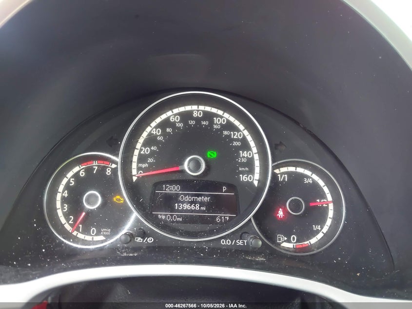 2013 VOLKSWAGEN BEETLE 2.5L · Фото 7
