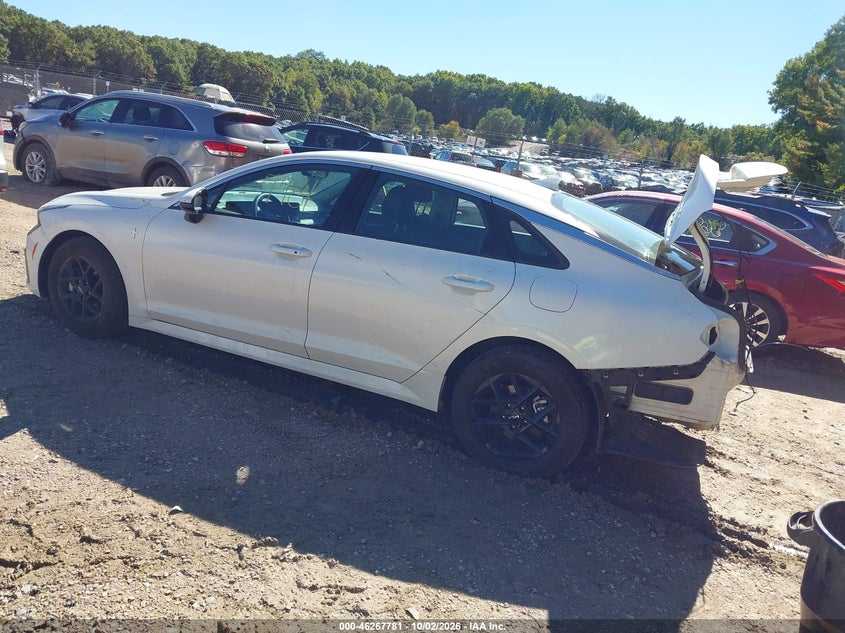 Vin: knag24j72s5268756, lot: 46767875, kia k5 lxs 20253