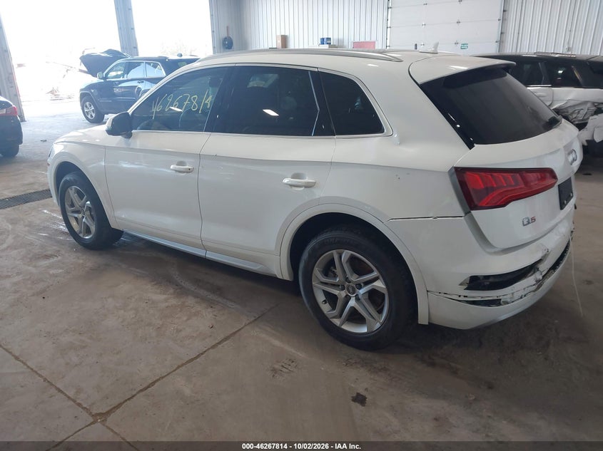 Vin: wa1bnafy7j2055381, lot: 46767908, audi q5 2.0t premium/2.0t tech premium 20183