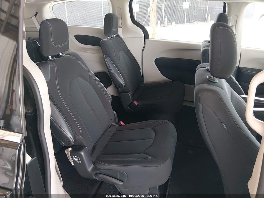 CHRYSLER VOYAGER 2022 VIN 2C4RC1CG4NR146590