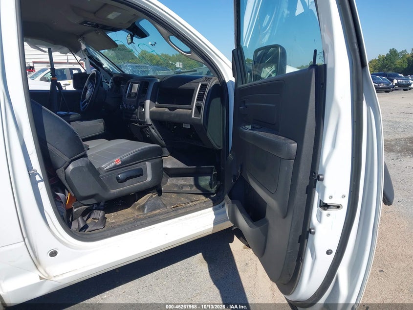 RAM 1500 CLASSIC 2023 VIN 3C6JR6DG4PG550254