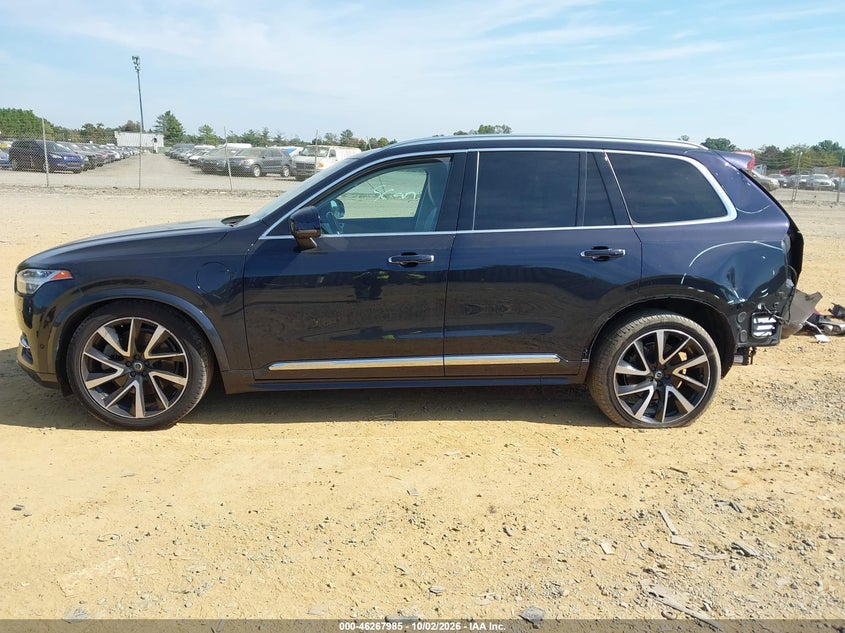 VOLVO XC90 HYBRID - zdjęcie 15