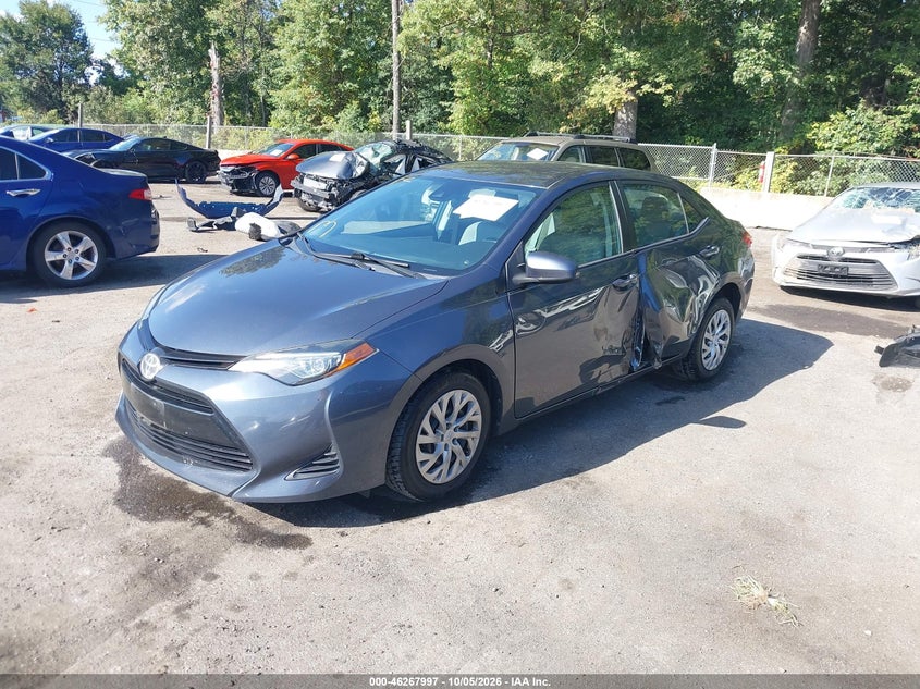 2019 Toyota Corolla, Left Side, IAAI, VIN 2T1BURHE8KC181956 — photo 2