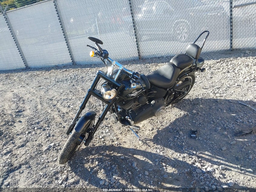 HARLEY-DAVIDSON FXSTB 2009