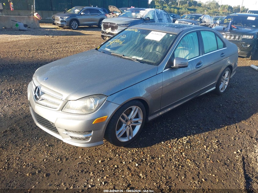 2013 Mercedes-Benz C 300 Sport 4Matic, Затопление, IAAI, VIN WDDGF8AB5DR264530 — фото 2