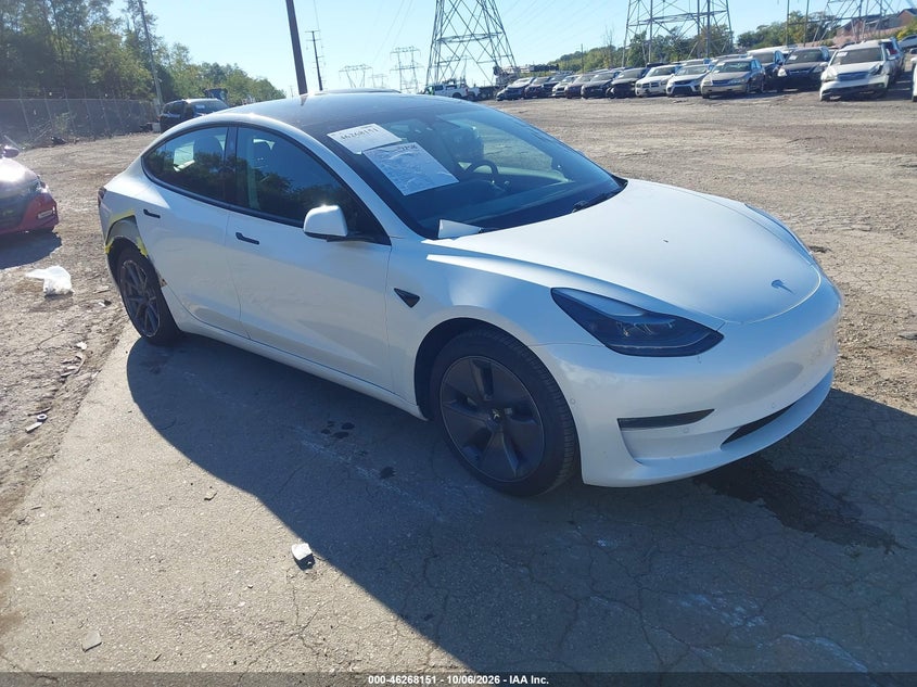 Vin: 5yj3e1eb7nf306037, lot: 46768245, tesla model 3 long range dual motor all-wheel drive 2022 img_1