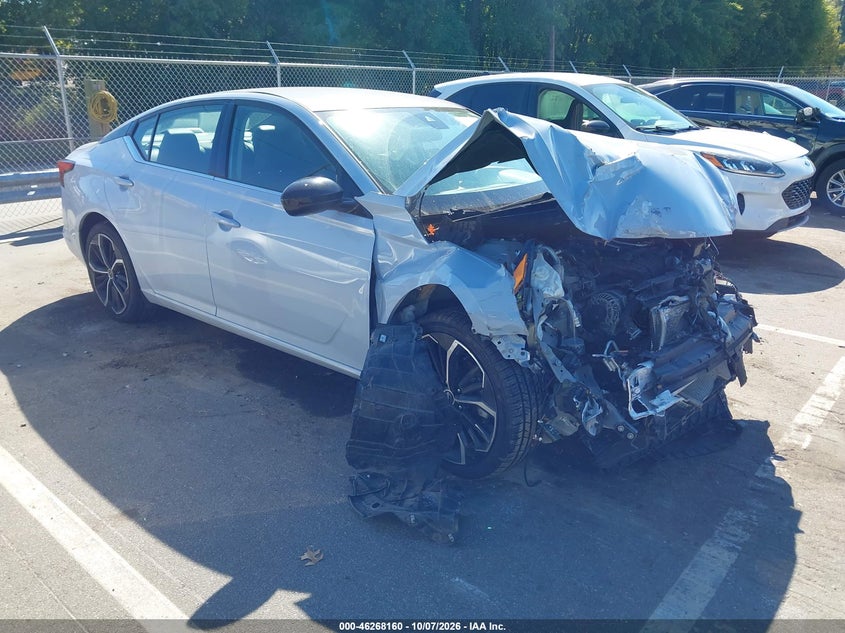 Vin: 1n4bl4cv6pn323325, lot: 46768254, nissan altima sr fwd 20231