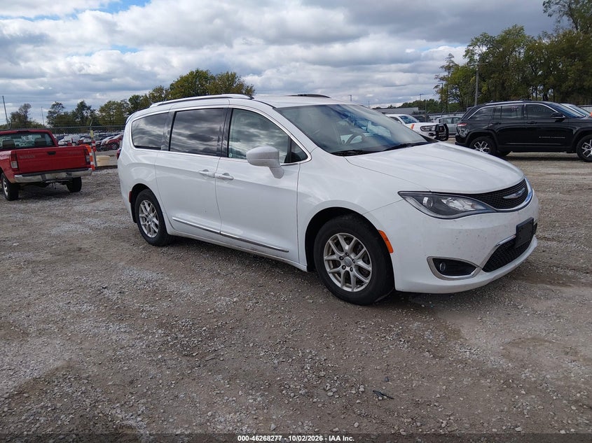 Vin: 2c4rc1bg2lr276656, lot: 46768371, chrysler pacifica touring l 2020 img_1