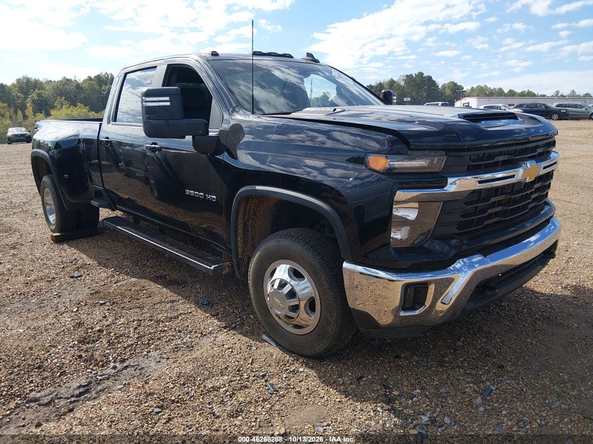 2024 Chevrolet Silverado 3500HD 4WD Long Bed LT
