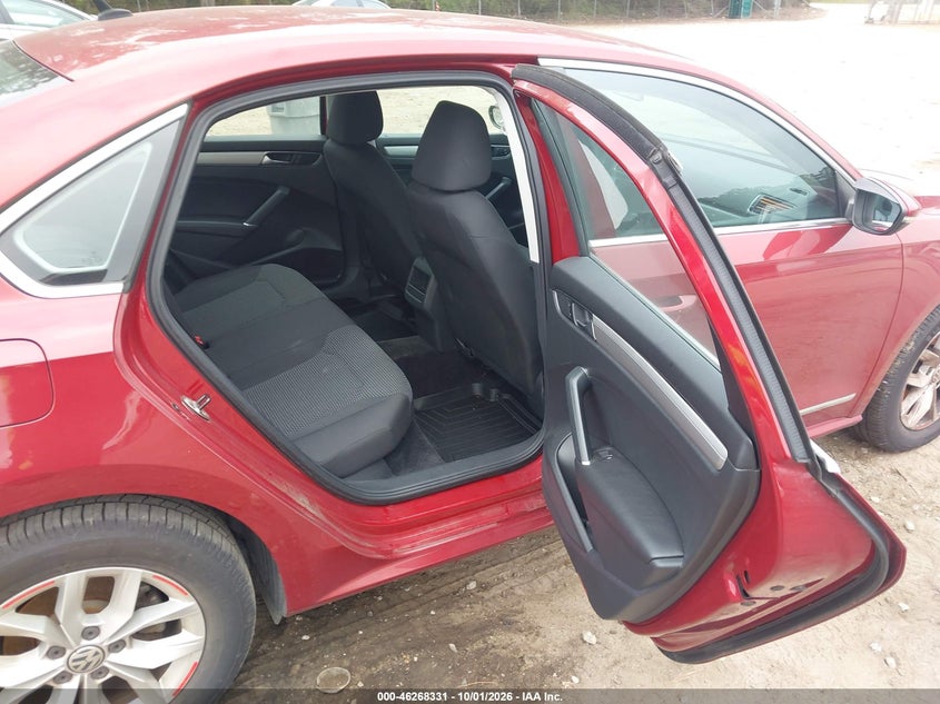 2016 VOLKSWAGEN PASSAT auction photo 8