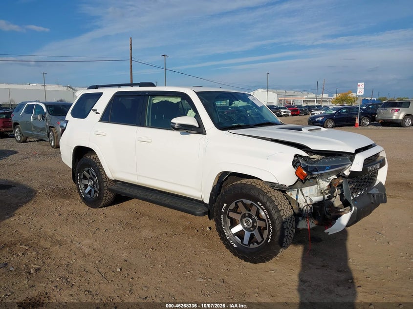 Vin: jtebu5jr6k5614365, lot: 46768430, toyota 4runner trd off road premium 20191