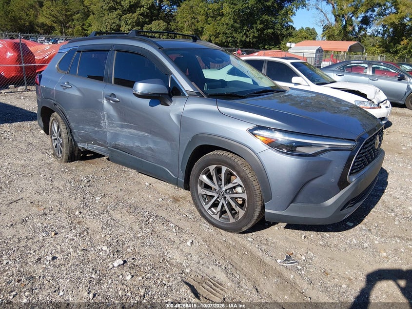 2023 TOYOTA COROLLA CROSS XLE