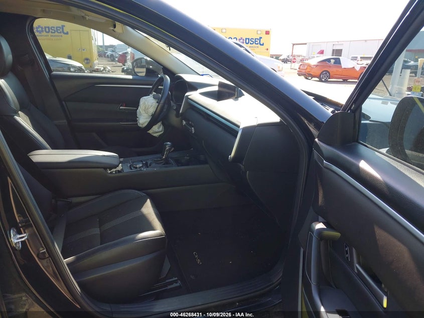 MAZDA CX-50 2023 VIN 7MMVABCM0PN122366