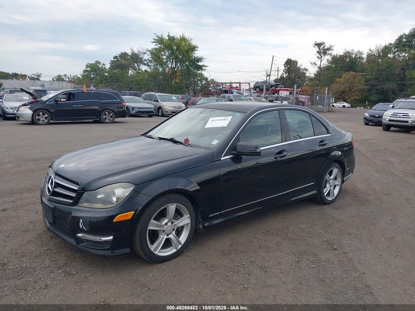 MERCEDES-BENZ C 250 2014 VIN WDDGF4HB3EA954694
