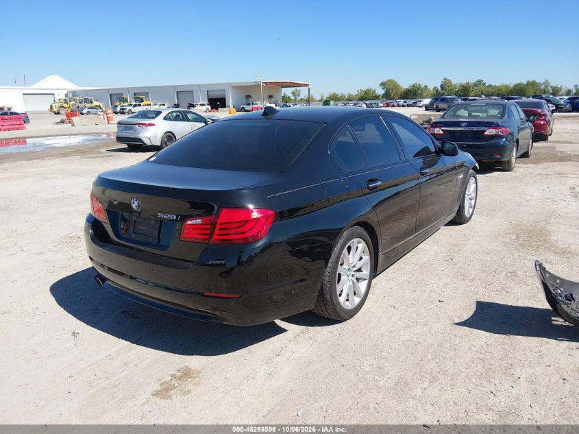 Vin: wbaxg5c53cdx02032, lot: 46768690, bmw 528i 20124
