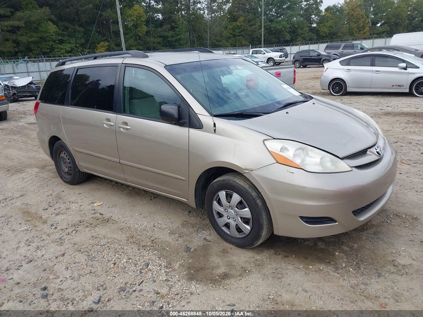 Vin: 5tdkk4cc4as324843, lot: 46768942, toyota sienna le 2010 img_1