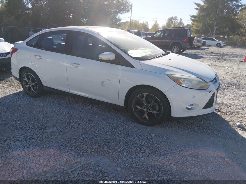 Vin: 1fadp3f24dl308709, lot: 46769015, ford focus se 20131