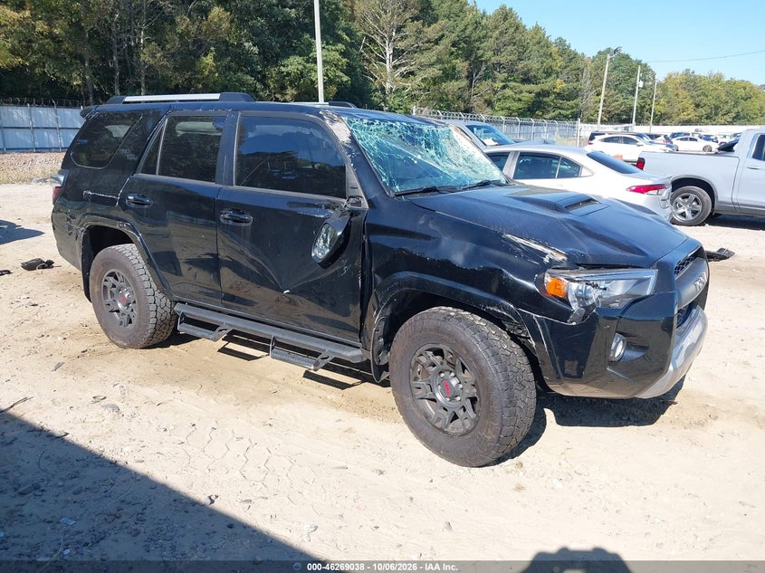 Vin: jtebu5jr5j5532786, lot: 46769132, toyota 4runner trd off road premium 2018 img_1