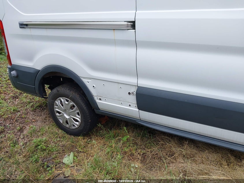 2015 FORD TRANSIT-250 · Photo 6