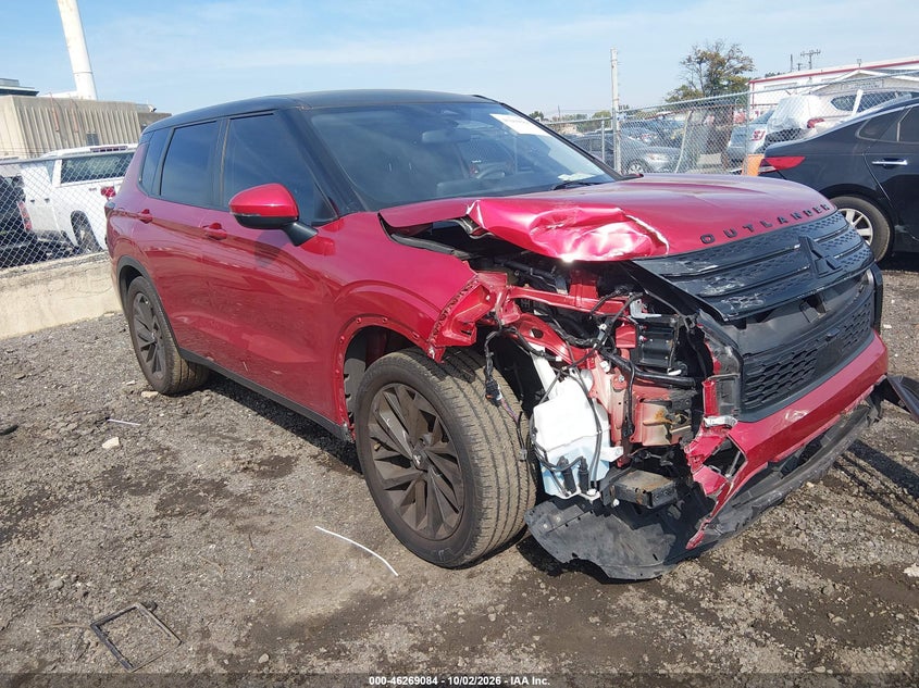 Vin: ja4j4ta80nz053941, lot: 46769178, mitsubishi outlander es 2.5 s-awc 2022 img_1