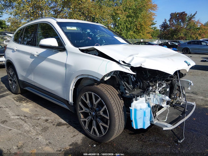 Vin: wbxjg9c02n5v21878, lot: 46769212, bmw x1 xdrive28i 20221