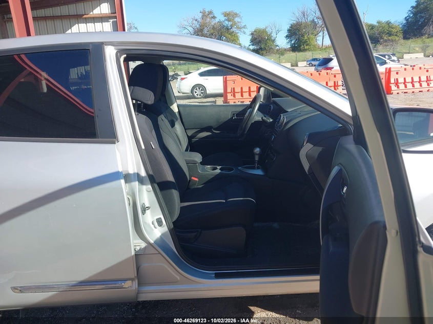 2014 NISSAN ROGUE SELECT S · Фото 5