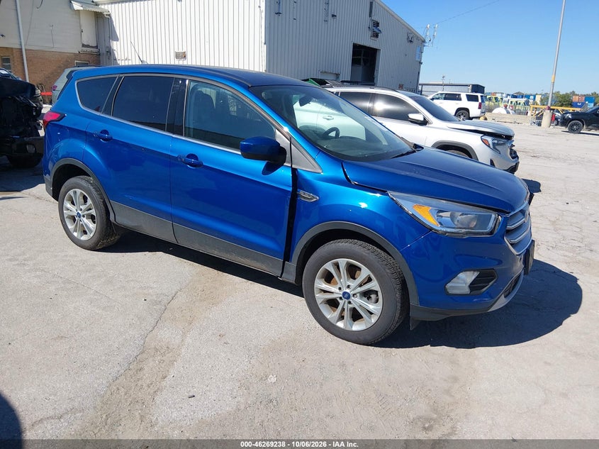 Vin: 1fmcu9gd7kub35255, lot: 46769333, ford escape se 2019 img_1