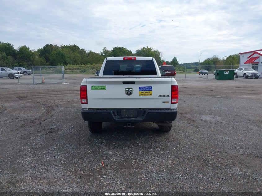RAM 1500 CLASSIC 2019 VIN 1C6RR7FG5KS658597