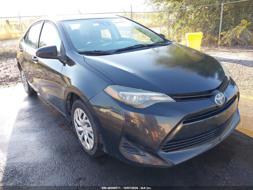 Vin: 5yfburhe8jp749637, lot: 46769470, toyota corolla le 20181